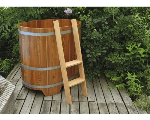 Tauchbottich Weka 110x75x100 cm mit Einstiegsleiter - Sauna-Zubehör, aus hochwertigem Holz für erfrischende Abkühlung nach Saunagängen.