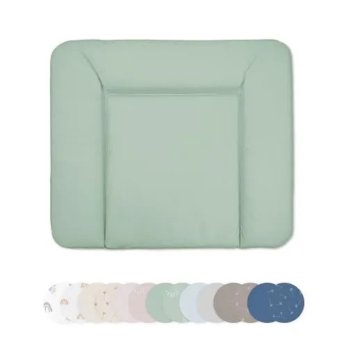 Ehrenkind® Abwaschbare Wickelauflage - Hygienisch und Sicher in Jade | 72x85 cm - EINFACHE REINIGUNG: Die abwaschbare Wickelauflage lässt sich mühelos mit lauwarmem Wasser reinigen. SICHERHEIT: Hochwertige Verarbeitung mit erhöhten Rändern schützt Ihr Baby. IDEAL FÜR JEDES KINDERZIMMER: Erhältlich in verschiedenen Farben, passt perfekt in jede Einrichtung.