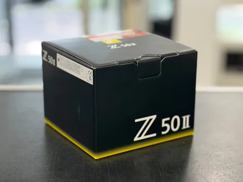 Nikon Z50II Body – Vielseitige Systemkamera für Fotos, Filme und Vlogs - Spiegelreflex- & Systemkameras mit 20.9 MP und 4K Video, ideal für kreative Projekte und Live Streaming, inklusive Picture Control Plus und Nikon Imaging Cloud.