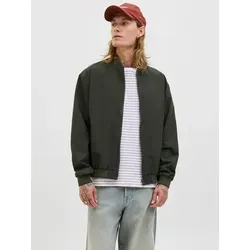 Jack & Jones JJECHARGE BOMBER JACKET NOOS - Funktionsjacke mit elastischen Rippbündchen für optimalen Tragekomfort, leichtes Material für ein luftiges Gefühl und ideal für lässige Freizeitlooks.