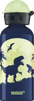 SIGG - Alutrinkflasche Kids - 0,4 l blau - Praktische und auslaufsichere Trinkflasche für Kinder in Blau; ideal für Schule, Freizeit und Ausflüge; BPA-frei für unbedenklichen Genuss. Entdecken Sie weitere SIGG Produkte in unserem Online-Shop!