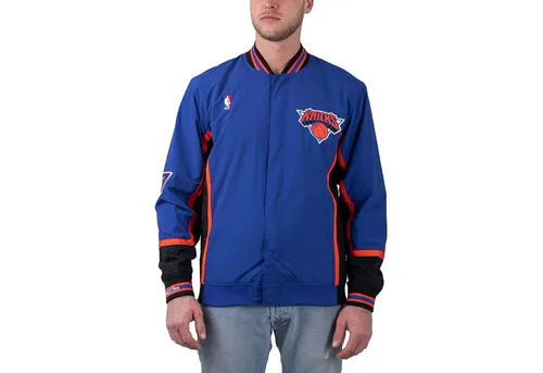 Mitchell & Ness NBA Authentic Warm Up Jacket - New York Knicks (Royal, M) - Funktionsjacke aus 100% Polyester, ideal für Basketballfans und perfekt für sportliche Aktivitäten oder Freizeit.