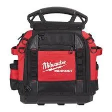 Milwaukee PACKOUT™ 4932493623 geschlossene Werkzeugtasche 38 cm - Robuste Werkzeugtasche aus ballistischem Polyester, mit 65 Taschen für optimale Organisation. Ergonomischer Tragegriff und Schultergurt sorgen für hohen Tragekomfort. Ideal für den professionellen Einsatz.