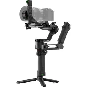 DJI RS 5 Combo - Gimbal-Stabilisator für Kameras - Erlebe mühelose Aufnahmen mit dem DJI RS 5 Combo. Intelligente Verfolgung, intuitiver Aktentaschengriff und schnelle Ladezeiten sorgen für kreative Freiheit und professionelle Ergebnisse.
