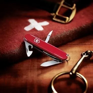 Victorinox Taschenmesser Spartan 1.3603 - 12 Funktionen, klassisches rotes Design, ideal für Outdoor und Alltag