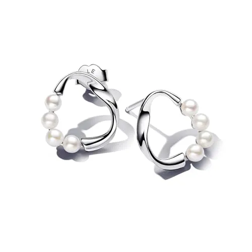 Pandora Essence Ohrringe mit Süßwasserzuchtperlen - Elegante Ohrringe aus Sterling Silber mit vergoldeter Metalllegierung, verziert mit einzigartigen behandelten Süßwasserzuchtperlen – ein moderner Klassiker für stilbewusste Damen.