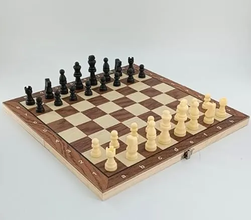 LUXECOVE Faltbares 3-in-1 Schachspiel aus Holz – Tragbares Brettspiel für Reisen - Hochwertiges Schachspiel aus Massivholz mit feiner Maserung. Ideal für Schach, Dame und Backgammon – perfektes Geschenk für Spielbegeisterte jeden Alters.