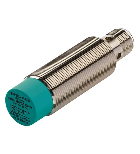 Pepperl+Fuchs Induktiver Sensor NCN12-18GM50-Z4-V1 - Präziser induktiver Sensor mit 12 mm Schaltabstand, ideal für industrielle Anwendungen. Robustes Metallgehäuse und einfache Installation mit M12 Steckverbinder.