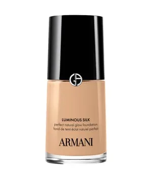 Armani Luminous Silk Foundation - 5 (30 ml) - Die Armani Luminous Silk Foundation bietet eine schwerelose Textur für einen strahlenden Teint. Ideal für alle Hauttypen, sorgt sie für ein seidiges Finish und langanhaltende Frische.