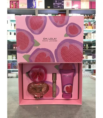 Marc Jacobs Lola Eau de Parfum 100ml - Verführerisches Eau de Parfum mit einem frischen Blütenbouquet und fruchtigen Noten. Ideal für besondere Anlässe oder den täglichen Gebrauch – ein Duft, der die Sinne betört.