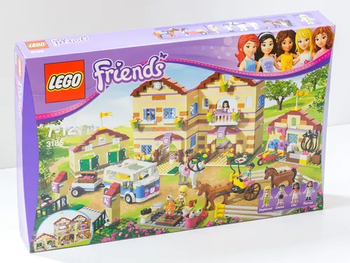 LEGO FRIENDS Großer Reiterhof (3185) - Kreatives Spielvergnügen - LEGO (R) Komplette Sets & Packs, mit 1112 Teilen für spannende Abenteuer im Reiterhof, ideal für Kinder von 7-12 Jahren.