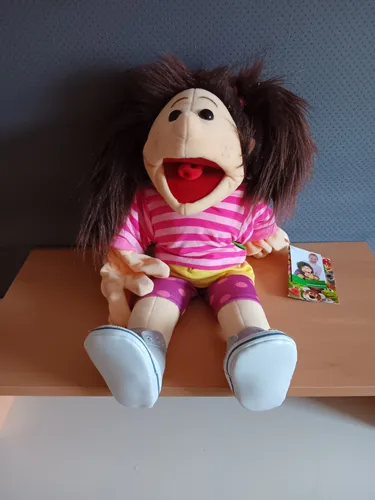 Living Puppets Handpuppe Kleine Finja 45 cm W631 - Handpuppe für Kinder ab 3 Jahren, ideal für kreatives Spielen und Rollenspiele
