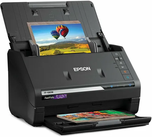 EPSON FastFoto FF-680W - kabelloser Duplex-Scanner mit 600 dpi, effizient für A4-Digitalisierung und Cashback-Aktion