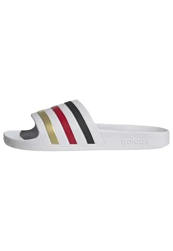 adidas Adilette Aqua Sandalen Weiss 8 - Stylische und bequeme Freizeitsandalen von adidas mit schnelltrocknendem Obermaterial und weichem Cloudfoam-Fußbett für höchsten Tragekomfort. Ideal für den Einsatz am Pool oder im Alltag.