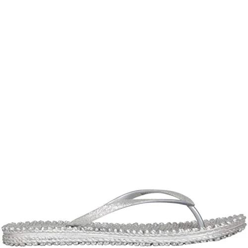 Ilse Jacobsen CHEERFUL01 Damen Flip Flops | Glitzernde Sandalen mit bequemer Sohle | 38 EU, Silber - Entdecken Sie die CHEERFUL01 Flip Flops von Ilse Jacobsen: Trendige Sandalen mit Glitzer-Detail und luftiger Sohle für perfekten Tragekomfort. Ideal für Strandspaziergänge oder sommerliche Anlässe.