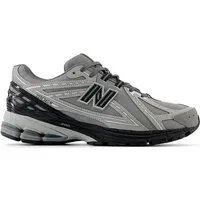 New Balance M1906RLG Halbschuhe - Schwarz/Grau - 42,5 - Stylische Halbschuhe für Herren in Schwarz und Grau, aus hochwertigem Naturleder. Ideal für den ganzjährigen Einsatz und bequem für den Alltag.