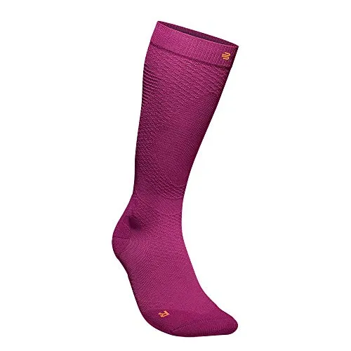 Bauerfeind Sports Women's Run Ultralight Compression Socks 38-40 - Rosa - Atmungsaktive Sportsocken in Rosa, Größe 38-40, ultraleicht und ideal für Trailrunning. Genießen Sie optimalen Komfort und Unterstützung während Ihrer Aktivitäten!
