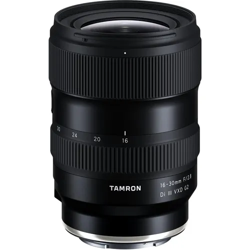 Tamron 16-30 mm F2.8 Di III VXD G2 für Sony-E Mount - Zoomobjektiv mit einer maximalen Blende von f/2,8 für beeindruckende Low-Light-Fotografie und kreative Weitwinkelaufnahmen.