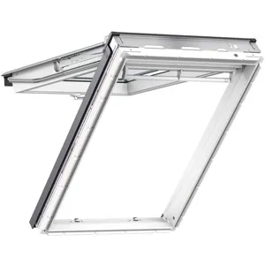 VELUX Dachfenster GPU 0070 Klapp-Schwingfenster - Dachfenster aus Kunststoff mit 45° Öffnungswinkel für freien Zugang, ideal für Feuchträume. Mit patentierter Lüftungsklappe für gesundes Raumklima und einfacher Reinigung durch Klappfunktion.