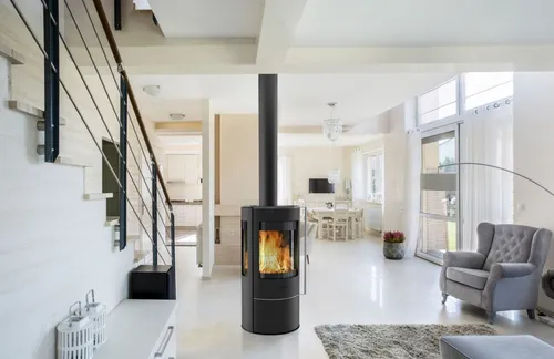 Kaminofen FIREPLACE "Amarant", schwarz - 3-Scheiben Ofen für gemütliche Abende - Kaminöfen, 6,3 kW Nennwärmeleistung, ideal für mittelgroße Räume bis 90 m³, mit attraktiver Glasverkleidung und effizientem Wirkungsgrad von 80%.