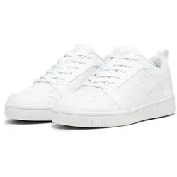 PUMA Rebound V6 Low Unisex Sneaker - Puma White Cool Light Gray, 42 EU - Herren-Sneaker mit stylischer Leder-Optik und perforiertem Zehenbereich für optimale Atmungsaktivität. Ideal für sportliche Looks und den Alltag.