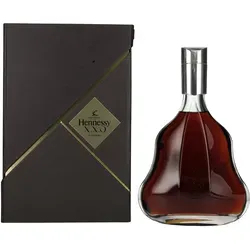 Hennessy X.X.O Cognac Hors D'Âge 40% Vol. 1l in Geschenkbox - Erleben Sie den Hennessy X.X.O Cognac Hors d’Âge in einer eleganten Geschenkbox. Mit 40% Vol. und jahrzehntelanger Reifung bietet dieser exquisite Cognac eine außergewöhnliche Geschmackstiefe und Komplexität – ideal für Genießer.