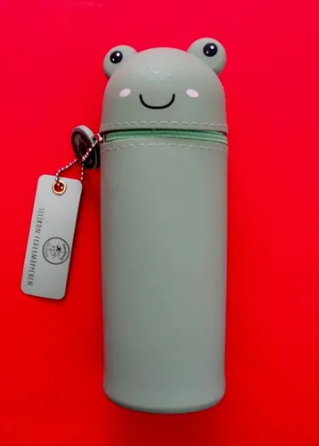 Federmäppchen Stiftebox Silikon Tiermäppchen rund „FROSCH“ HANDMADE  Bell Trade