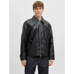 Jack & Jones Bikerjacke JJECASABLANCA PU JACKET NOOS – Modische schwarze Bikerjacke - Stylische Bikerjacke aus pflegeleichtem Lederimitat, ideal für den modernen Look. Mit praktischen Reißverschlusstaschen und regulärer Passform.