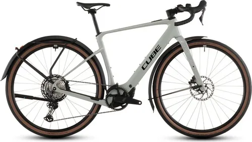 Cube Nuroad Hybrid C:62 Race FE 400 Wh - E-Gravel Rad für Abenteuer - E-Bikes mit 400 Wh Akku, ideal für lange Strecken und unebene Wege, in stylischem reedbeige'n'black Design.