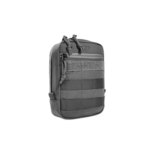 Tasmanian Tiger Taschenorganizer TT Tac Pouch 5 Titangrau - Praktische Zubehörtasche in urbanem Grau für schnellen Zugriff. Mit weit zu öffnendem Reißverschluss und M.O.L.L.E-Druckknopf-System. Perfekt zur Organisation im Alltag oder für den urbanen Einsatz.