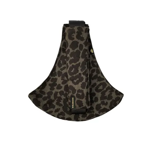 Wildride Babytrage, Grey Leopard - Babytrage im trendigen Grey Leopard Design, ideal für Babys ab 9 Monaten, bietet höchsten Tragekomfort und Stil.