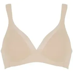 NATURANA Everyday Wednesday Padded Soft Bra Beige A 85 - Erleben Sie täglichen Komfort mit dem NATURANA Soft Bra. Nahtloses Design und leicht gepolsterte Cups sorgen für eine natürliche Form und perfekten Halt. Verstellbare Träger und breites Unterbrustband garantieren individuelle Passform.