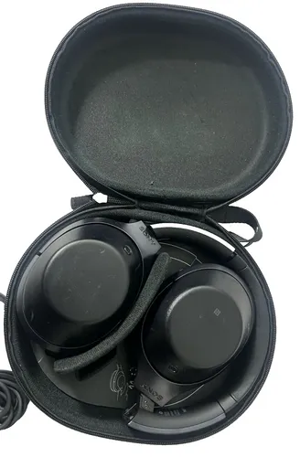 Sony MDR-1000X Bluetooth Kopfhörer - Kopfhörer mit aktiver Geräuschunterdrückung und extra Bass, ideal für ungestörtes Musikhören in Schwarz.