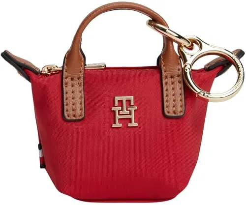 Tommy Hilfiger Damen Th Charms Popette Nano Schlüsselanhänger in Rot - Hochwertiger Tommy Hilfiger Schlüsselanhänger im trendigen Rot. Ideal für stilvolle Akzente und praktische Nutzung im Alltag.