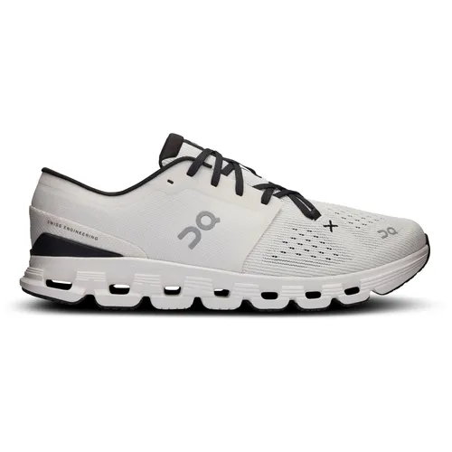 On Running Cloud X4 Laufschuhe (44.5) - Leichte und flexible Laufschuhe mit innovativer CloudTec-Technologie für maximalen Komfort und optimale Dämpfung beim Laufen.