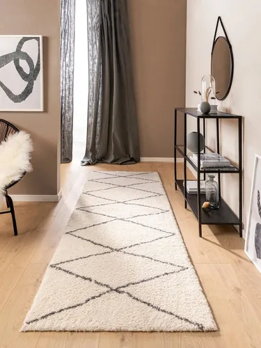 benuta Nest Läufer Benno Cream 80x240 cm - Der benuta Nest Läufer Benno in Cream verleiht deinem Raum Eleganz und Komfort. Ideal für Flure oder Wohnbereiche, sorgt er für eine stilvolle Atmosphäre und passt sich harmonisch deinem Einrichtungsstil an.