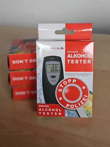 Digitaler SOLUTIONS2GO Alkoholtester mobil - Elektronisches Alkoholmessgerät für schnelle und präzise Ergebnisse. Kompakt und einfach zu bedienen, ideal für unterwegs. Messbereich: 0,00 bis 1,9‰ BAC.