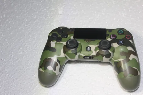 Sony PS4 DUALSHOCK 4 Wireless Controller - Schwarz, Zustand: OK - Kabelloser Gamepad für Sony Playstation 4, bietet präzise Steuerung und ergonomisches Design für ein verbessertes Spielerlebnis.