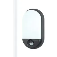 Oktaplex LED Außenlampe Oval mit Bewegungsmelder - IP54 Außenwandleuchte mit 10W und 800 Lumen, einstellbarer Bewegungsmelder für optimale Sicherheit und Energieeffizienz, ideal für Garten, Terrasse oder Einfahrt.