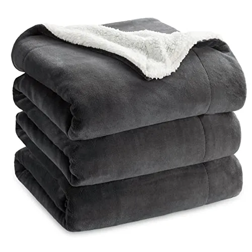 BEDSURE Kuscheldecke - Warm Sherpa Wolldecke & Sofadecke, Flauschig Sofaüberwurf Decke, Dicke Couchdecke, Fleecedecke, Flauschige Wohndecke für Couch, Anthrazit, 230x270 cm
