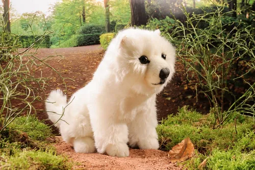 Kösen Hund Spitz weiß sitzend - Kuscheliger Stoffhund in Weiß, ideal zum Spielen und Schmusen. Perfekt für kleine Tierfreunde und als dekoratives Element im Kinderzimmer.