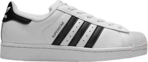 adidas Superstar II Sneaker, Weiß/Schwarz, 38 EU - Sneaker von adidas, Modell Superstar II in Weiß/Schwarz. Klassisches Design aus Leder mit bequemer Synthetik-Außensohle – ideal für stilvolle Freizeitlooks.