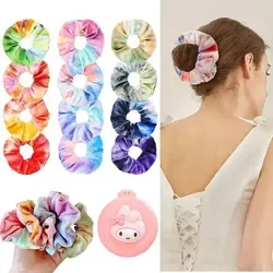 12er Set Samt Scrunchies Haargummis für Mädchen und Damen, Tie-Dye Haarbänder - Vielseitiges Set mit 12 stilvollen, samtigen Haargummis in einzigartigem Tie-Dye-Design. Ideal für jede Frisur und schonend zum Haar – für einen modischen Look ohne Abdrücke.