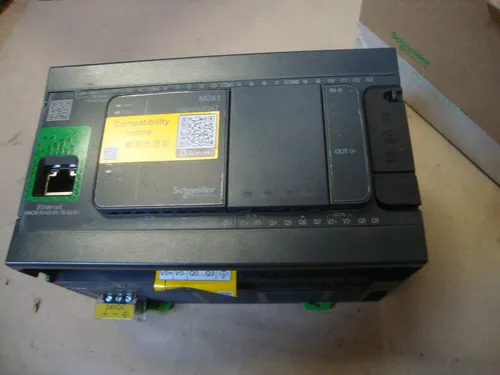 Schneider Electric TM241CE24T PLC CPU, Modicon M241 - Leistungsstarke PLC CPU für die Modicon Plattform, ideal für automatisierte Anwendungen mit flexibler Programmierung und hoher Zuverlässigkeit.