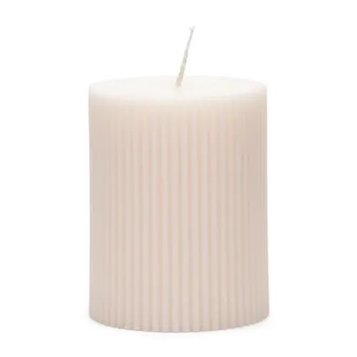 Riviera Maison Stumpfe Kerze Weiß gerippt, stumpf klein 9 cm hoch Paraffin - Fine Rib Pillar Candle - (ØxH) 7x9