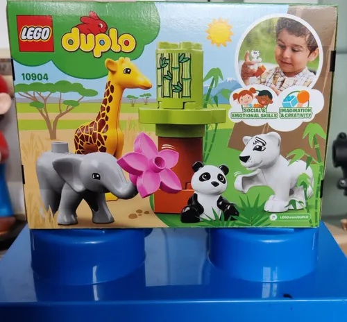 LEGO DUPLO Süße Tierkinder, 10904 - Bauspielzeugset mit 4 niedlichen Tierfiguren, fördert die Kreativität und motorischen Fähigkeiten von Kleinkindern