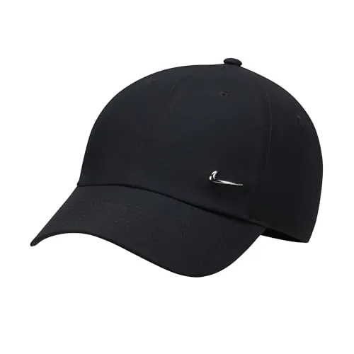 Nike Dri-Fit Club Swoosh Cap - schwarz - Caps & Mützen mit schweißableitender Dri-FIT-Technologie für trockenen Tragekomfort und stylischem Swoosh-Logo aus Metall.