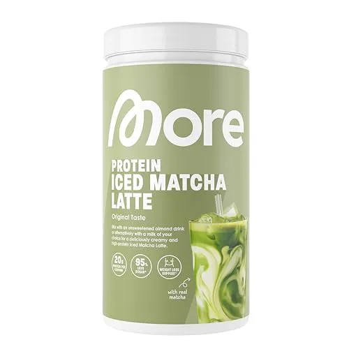MORE Protein Iced Matcha Latte 500g - Hochwertiges Matcha Grünteepulver mit 20g Protein pro Portion - Eiweißgetränke: Der MORE Protein Iced Matcha Latte bietet 20g Eiweiß und 95% weniger Zucker als herkömmliche Varianten. Ideal für Matcha-Liebhaber und gesundheitsbewusste Genießer.