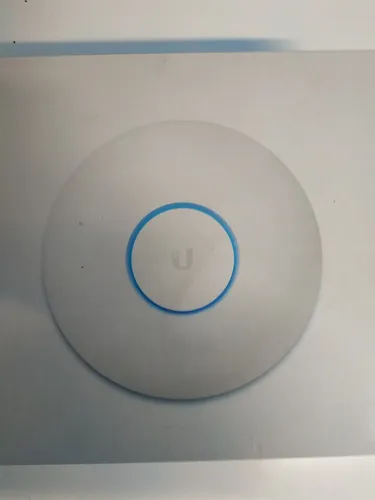 Ubiquiti UAP AC PRO - Hochleistungs WLAN Access Point - Ubiquiti Access Point für schnelles 802.11ac WLAN mit 1750 Mbit/s, wetterfest und ideal für Büros und Industrieanlagen. Perfekte Signalstärke durch 3x3 MIMO-Technologie.