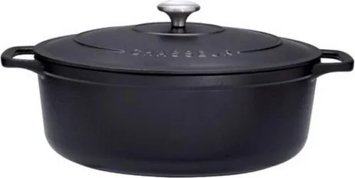 Chasseur ovale Auflaufform aus emailliertem Gusseisen 27cm schwarz - Die ovale Auflaufform von Chasseur aus emailliertem Gusseisen ist ideal für schmackhafte Gerichte. Mit gleichmäßiger Wärmeverteilung und energiesparender Wärmespeicherung gelingt jedes Rezept mühelos. Perfekt für bis zu 4 Personen!